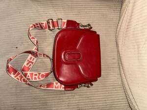 Marc Jacobs Women's The Small Saddle Bag in Cherry Marc Jacobs